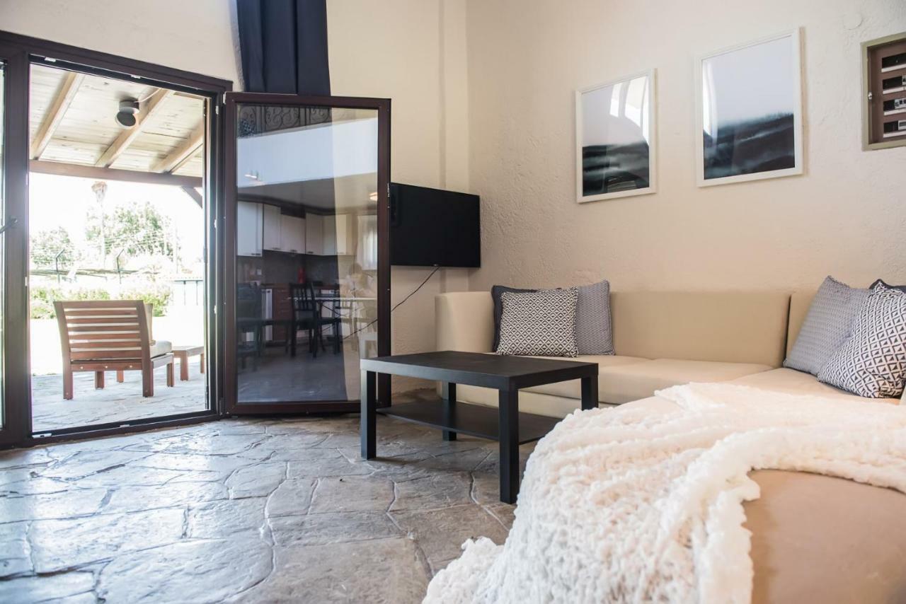 White Blossom Villa #Fourka Skála Foúrkas Extérieur photo